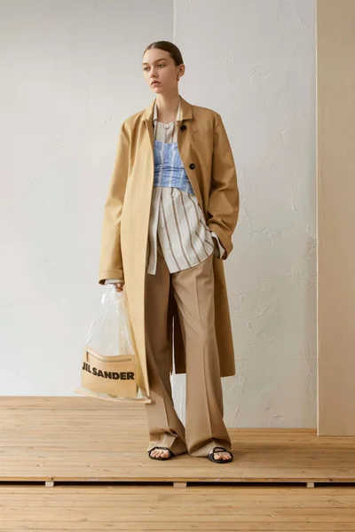 Look 9